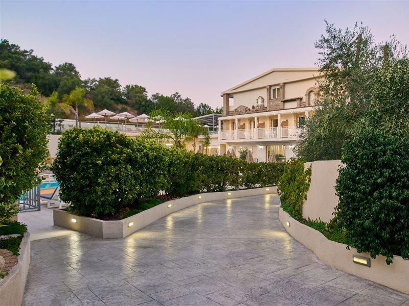 Mavrikos Hotel Planos  Exterior photo